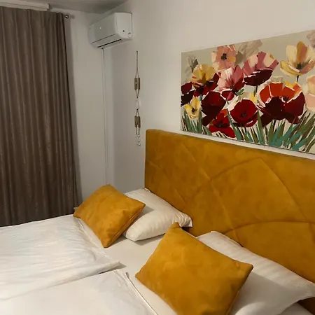 Апартаменти Giuseppe Design - *