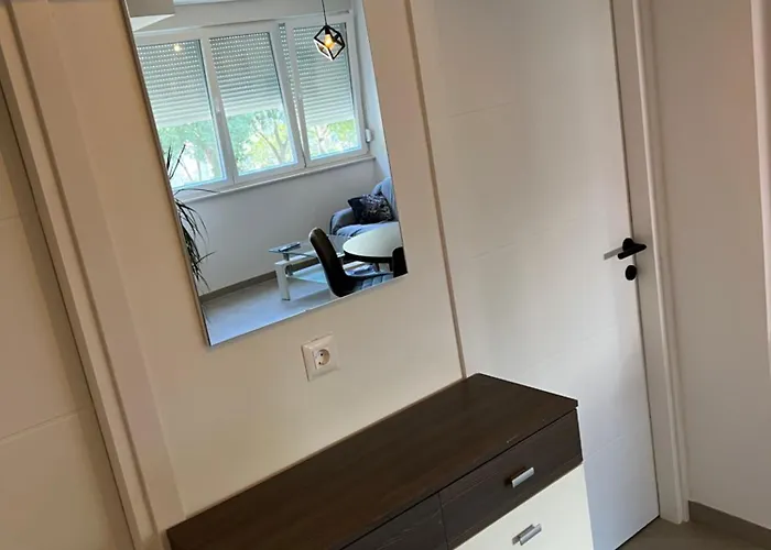 Giuseppe Design - דירה *